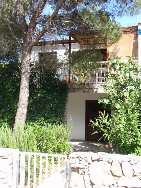 Apartman Fox Apartment Pirovac Exterior foto