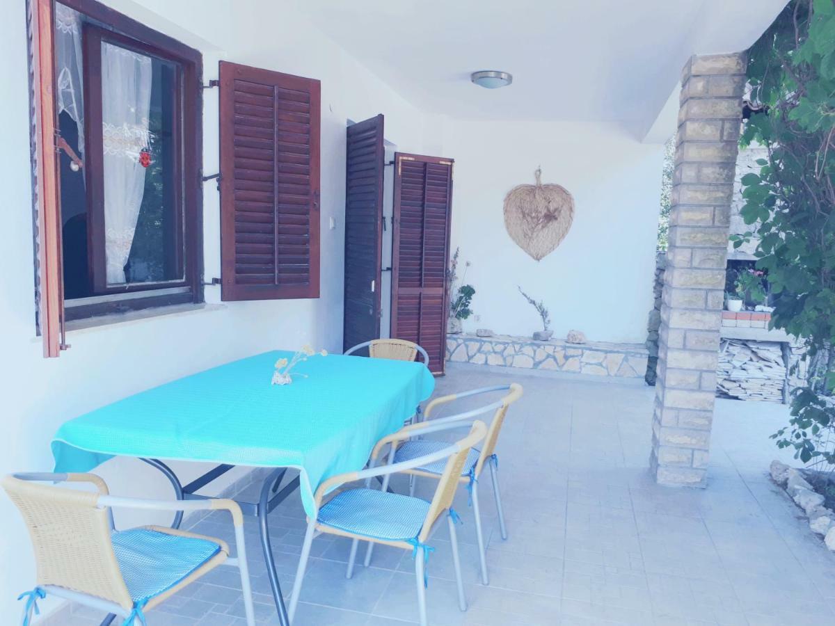 Apartman Fox Apartment Pirovac Exterior foto