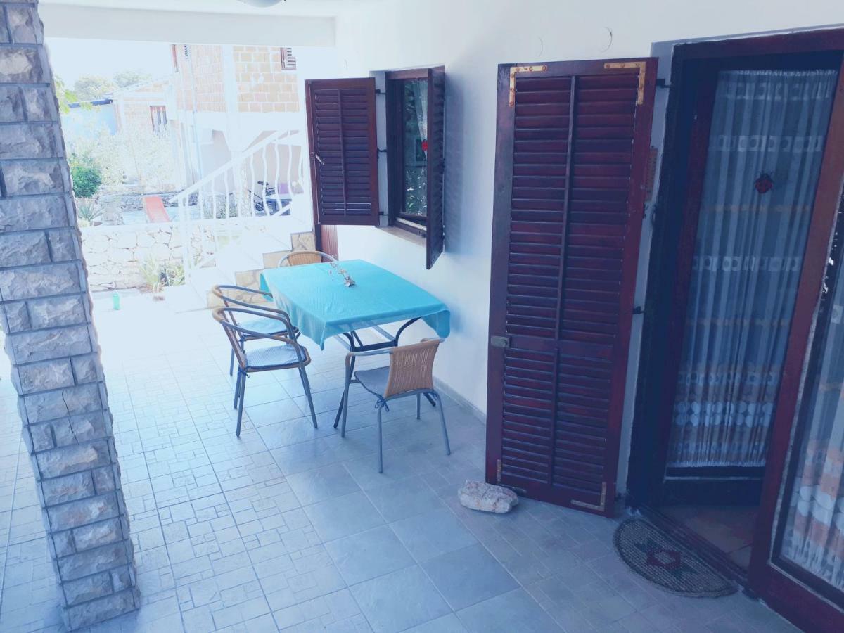 Apartman Fox Apartment Pirovac Exterior foto